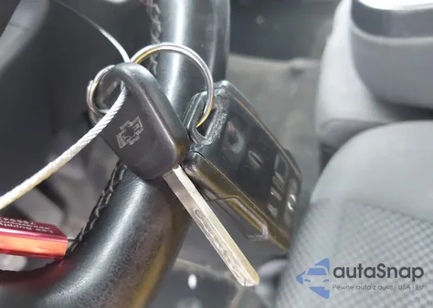 2014 Chevrolet Silverado 1500 1Lt z USA, uszkodzony, nr VIN 1GCVKREC5EZ328220